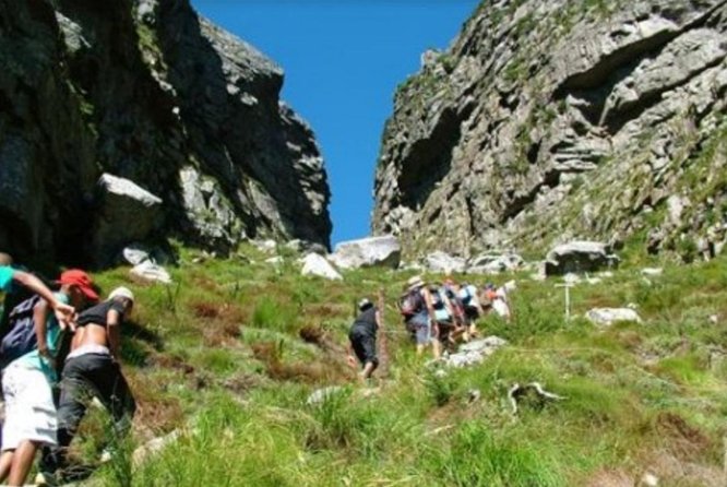 1 day CARPATHIAN PEAKS & CHALETS hike - Who should book this Carpathian hike?