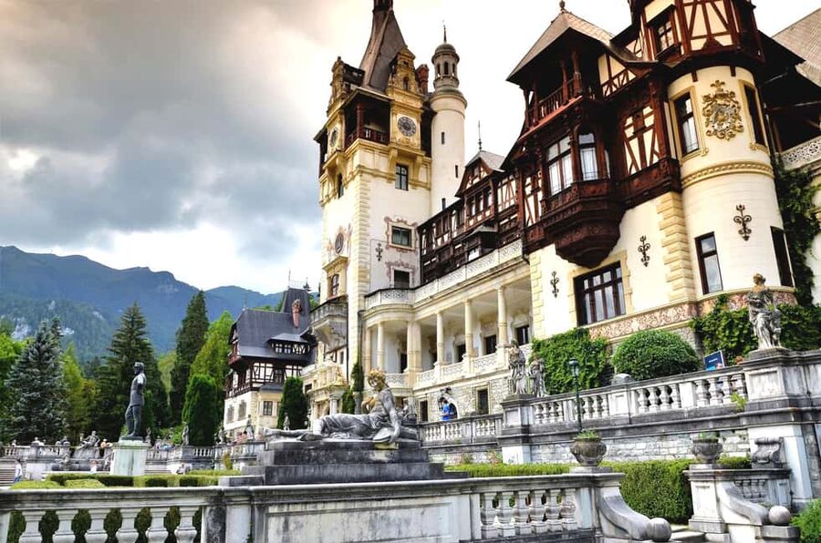 1-Day Guided Tour: Bucharest-Peles, Dracula Castle & Brasov - Peles Castle, Romania’s royal showpiece