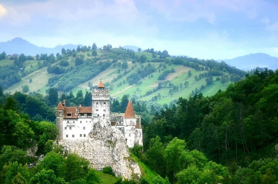 1-Day Guided Tour: Bucharest-Peles, Dracula Castle & Brasov - Brasov, the day’s most relaxed stop