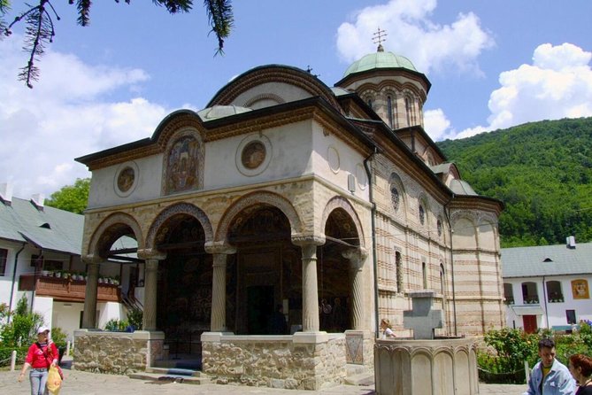 2 Days Private Tour - The Romanian Caves from Bucharest - Polovragi Monastery and five centuries of faith