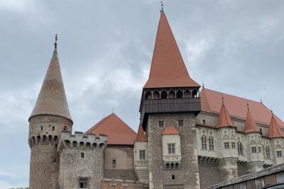 4-Day Private Tour: Bucharest to Budapest via Transylvania