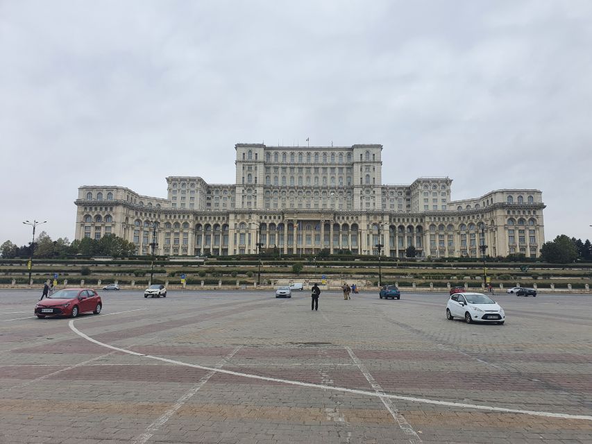 6h Communism Tour in Bucharest with Ceausescu Mansion - What the $208 price includes, and what it does not
