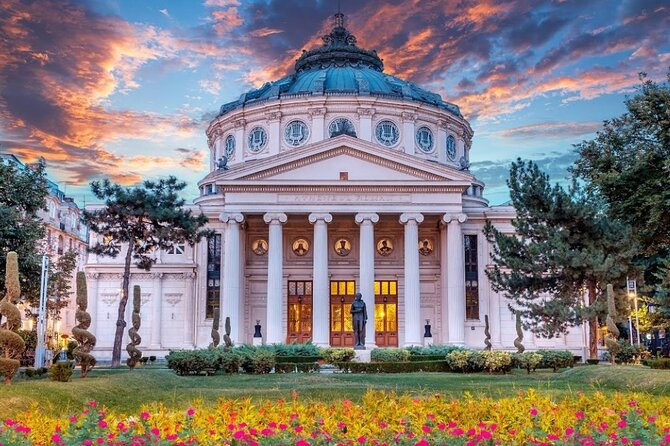 8h Bucharest full-day Tour, Parliament and Top Attraction, Privat - Old Town: your best chance to wander