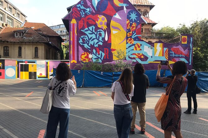 Alternative Bucharest: 2.5-3 Hours Walking tour (Small groups) - Starting at Izvor Metro Station and Izvor Park