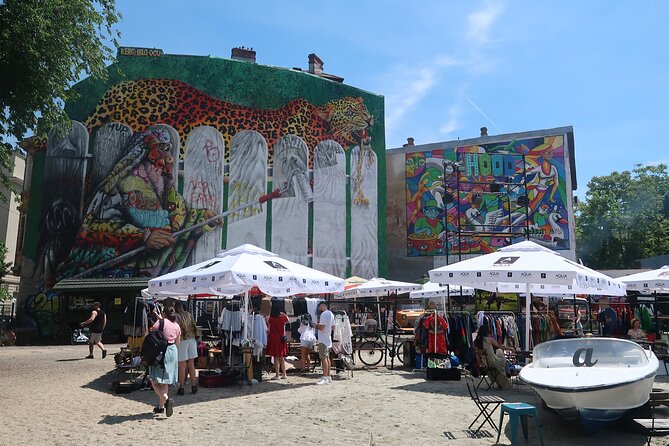 Alternative Bucharest: 2.5-3 Hours Walking tour (Small groups) - The Bram Stoker and Dracula mural