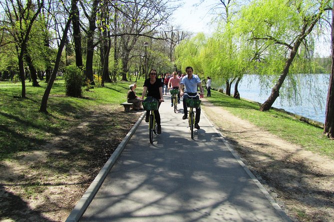 Bicycle Sightseeing in Bucharest - Why this bicycle tour works well for a first look at Bucharest