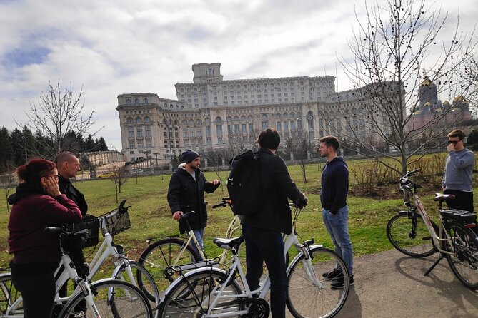 Bike Rentals - A practical one-hour route around the old center