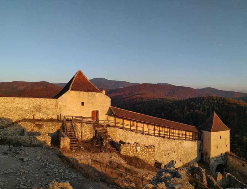 Brasov: Bear Sanctuary, Bran Castle & Rasnov Fortress Tour - Bran village: a useful pause beyond the castle walls