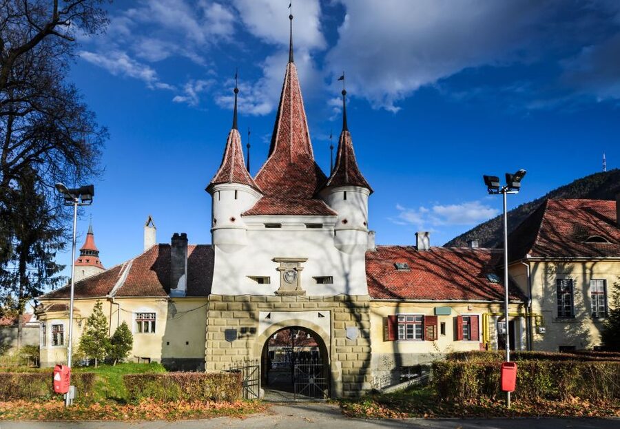 Brasov: Candlelight Tour of Medieval Architecture - Weaver’s Bastion and the practical side of medieval Brașov