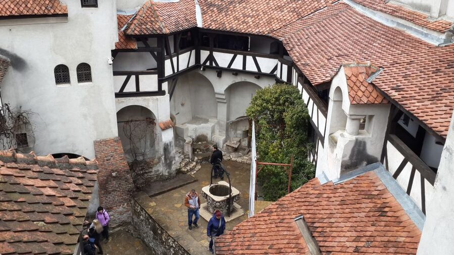 Brasov: Peles Castle, Bran Castle & Rasnov Fortress Day Tour - A quiet pause at Sinaia Monastery