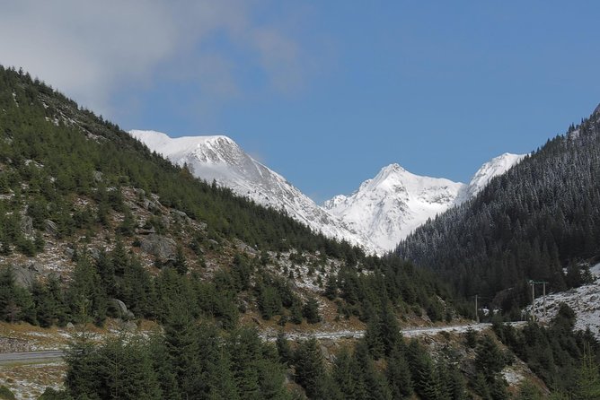 Brasov Private Tour: Transfagarasan road & Poienari Fortress - Vidraru Dam and Lake