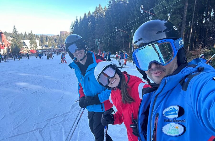 Brasov: Ski Lessons Day Trip For All Ages And Levels - Starting at Livada Poștei in Brasov