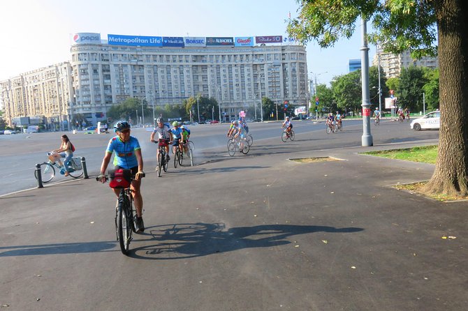Bucarest à vélo - The Romanian Athenaeum, Bucharest’s cultural symbol