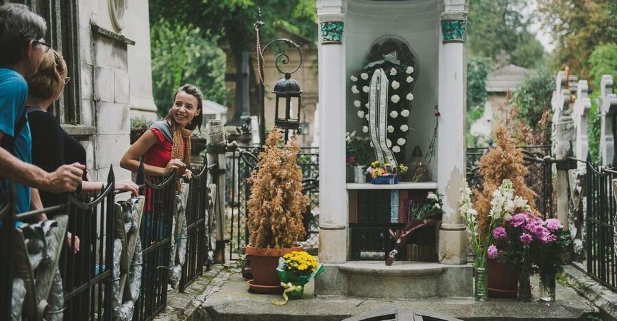 Bucharest: 3-Hour Dark History Tour with a Local - Why Bucharest’s darker side works as a walking tour