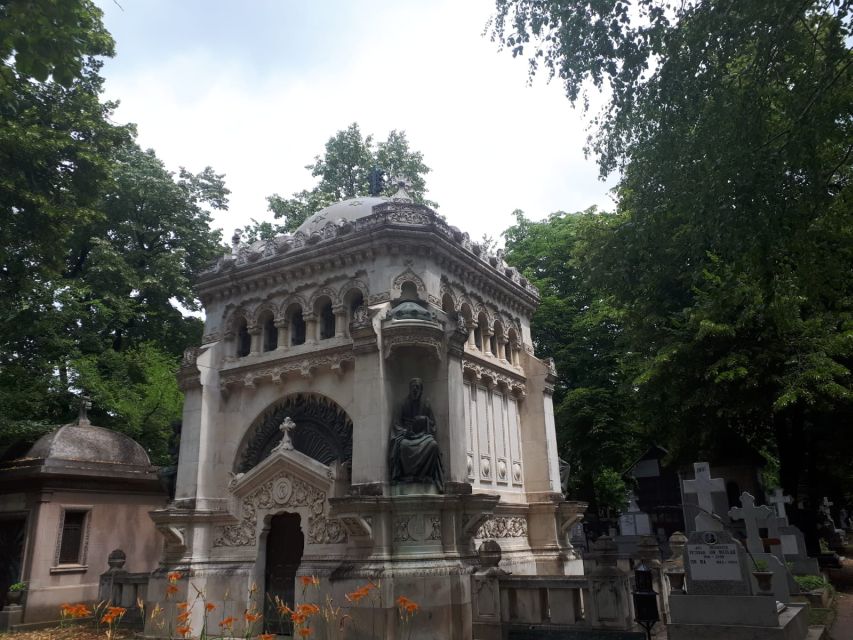 Bucharest: 3-Hour Dark History Tour with a Local - A glimpse of interwar Bucharest’s sex trade