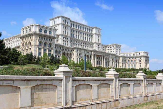 Bucharest 3-hours Walking Tour (Small Groups) - Manuc’s Inn and the medieval Old Town