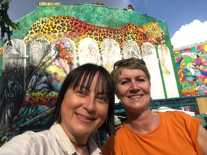 Bucharest: Alternative Sightseeing 2.5-3h-Hour Guided Tour - Bram Stoker, Dracula, and the Masonic mural