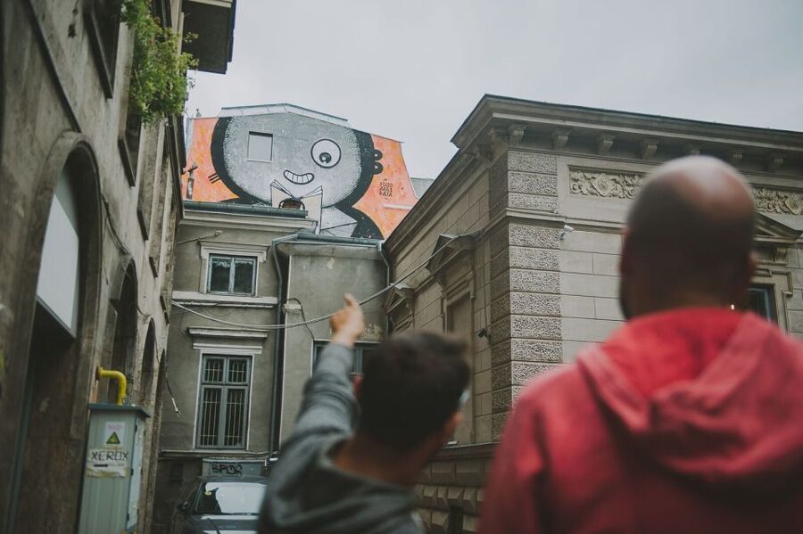 Bucharest Alternative Walking Tour - Inside the University of Architecture