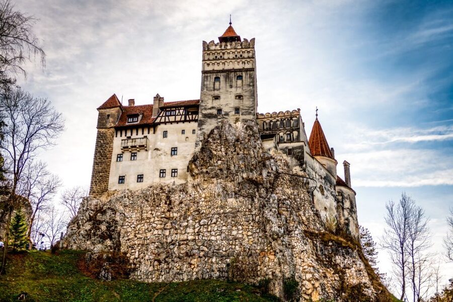 Bucharest: Bran Castle and Bear Sanctuary Small-Group Tour - Why this pairing works so well