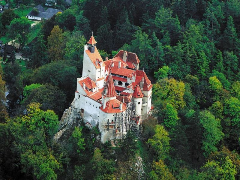 Bucharest: Bran & Peles Castle with Rasnov Citadel Day Trip - Why this Bucharest day trip works