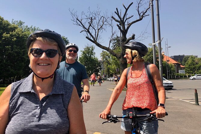 Bucharest by bike - Herastrau Park for a greener stretch
