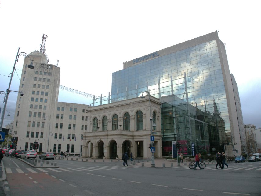 Bucharest by car - full day 'stop and visit' experience - The Triumphal Arch and northern Bucharest
