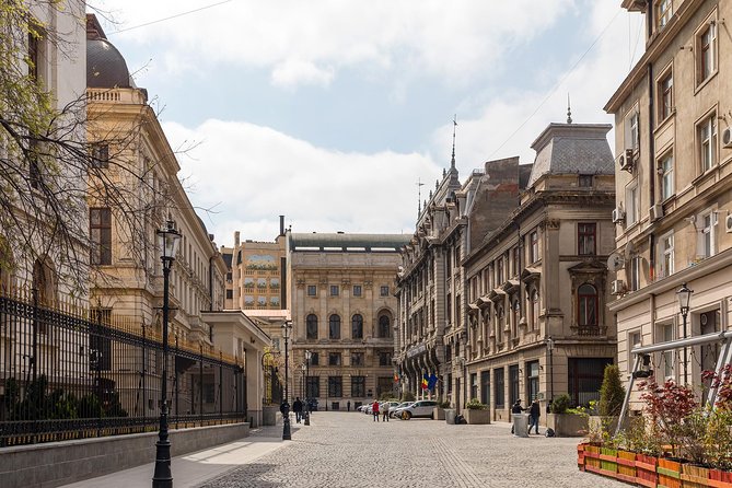 Bucharest Chronicles - What the House of the People adds to the story