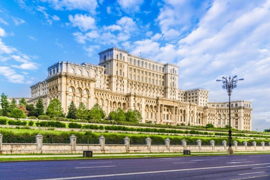 Bucharest City Tour and Wine Tasting - Meeting your guide at the hotel