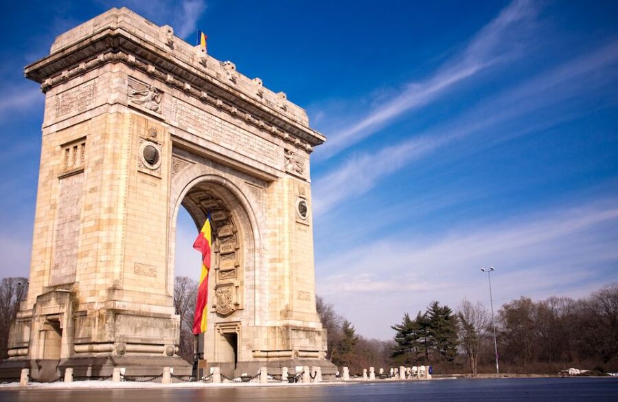 Bucharest City Tour with Village Museum - A fast first look at Bucharest