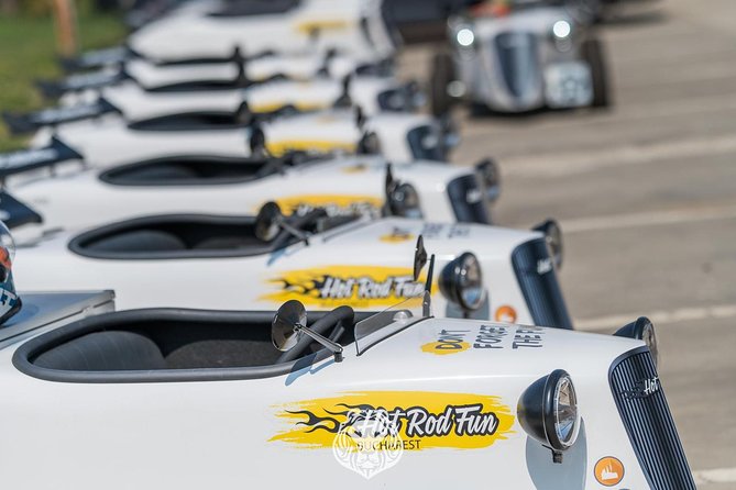 Bucharest: CityTour in one of a kind mini hot rod - What driving in traffic is really like
