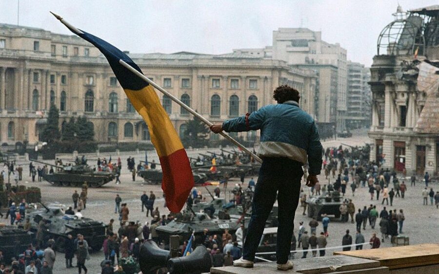 Bucharest Communism: From Lenin to Ceausescu - Starting beside Unirii and the Palace of Parliament