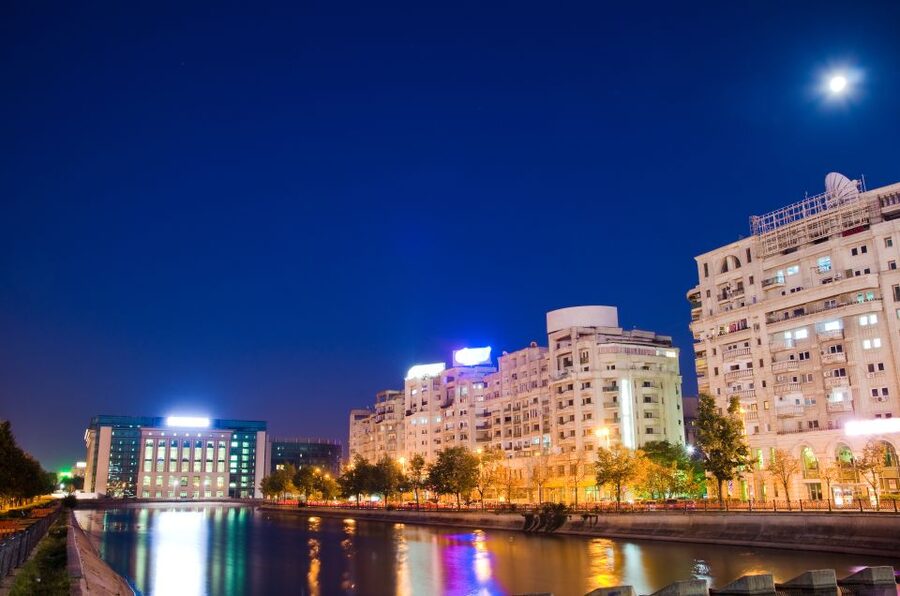 Bucharest: Communist Tour including Ceausescu Residence - Guide quality can shape the whole experience