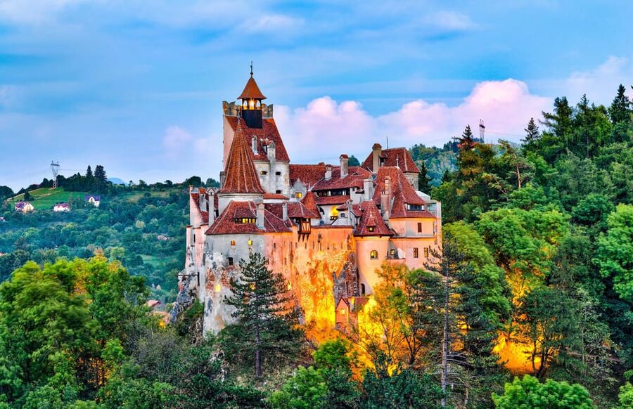 Bucharest : Day Trip Dracula's Castle ,Peles Castle & Brașov - Key points to know before booking
