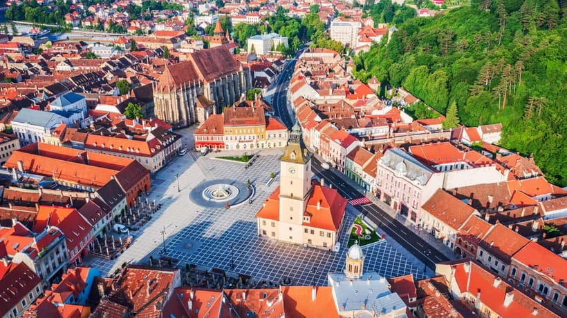 Bucharest : Dracula Castle, Peles Castle and Brasov Day Trip - Guides, language options, and practical support