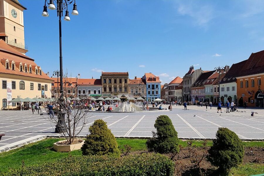 Bucharest: Dracula Castle, Peles Castle & Brasov Old Town - Who should book this Transylvania day trip?