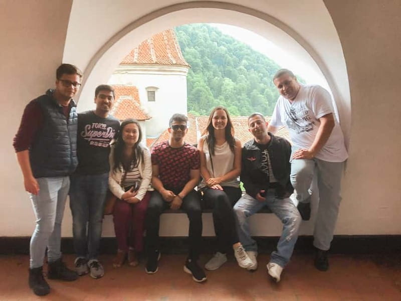 Bucharest: Dracula's Castle, Peleș Castle & Brașov Day Trip - Useful booking and day-of tips