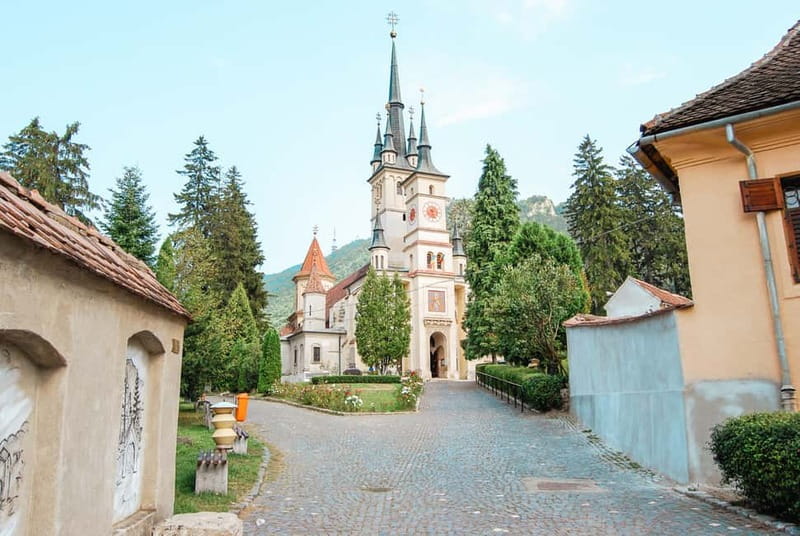 Bucharest: Dracula's Castle, Peleș Castle & Brașov Day Trip - Peleș Castle: the elegant first stop