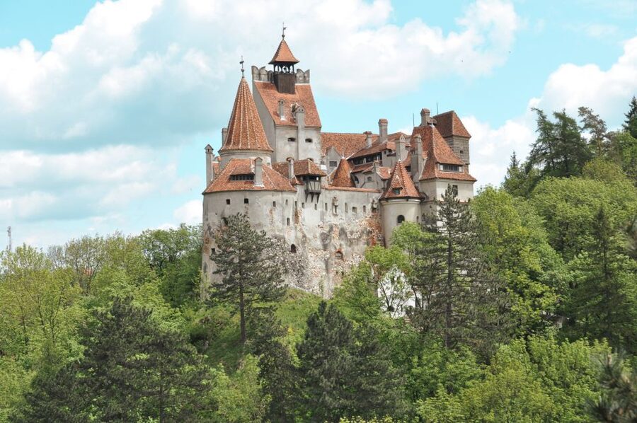 Bucharest: Dracula's Castle, Peles Castle, & Brasov Old Town - Should you book the Bucharest Dracula Castle day trip?