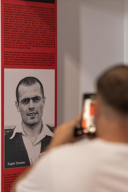 Bucharest: Entry ticket at the Museum of Communism - Why the interactive displays matter