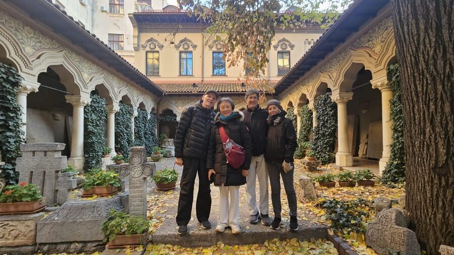 Bucharest: Guided Walking Tour with Romanian Snack - Manuc’s Inn and the city’s medieval core