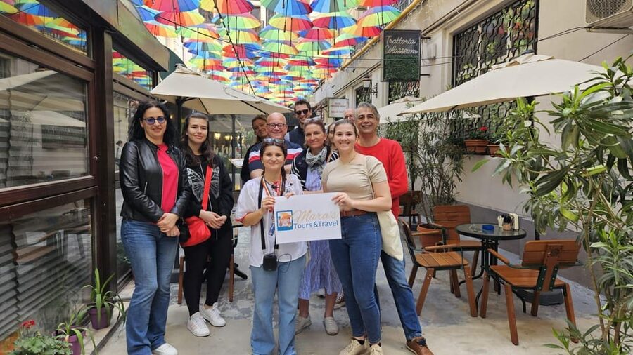 Bucharest: Guided Walking Tour with Romanian Snack - Unirii Square and the Palace of the Parliament