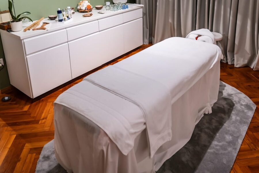 Bucharest: Harmony Wellness Center Massage Treatments - The welcome and service tone