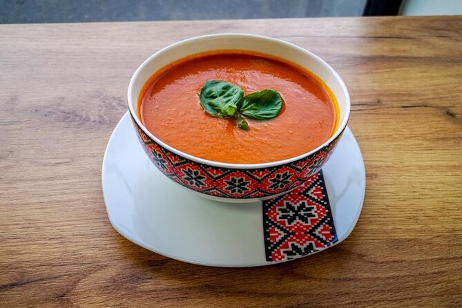 Bucharest Historical Food Tour in Old Center - What the food can be like