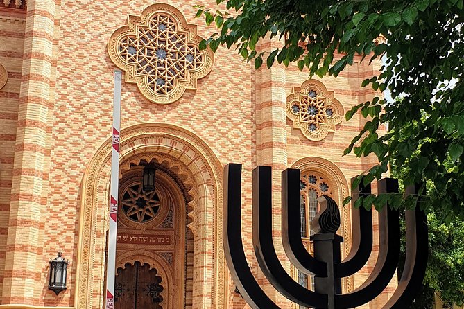 Bucharest Jewish Heritage | Holocaust Memorial | Private Car Tour - The Philanthropy Israelite Cemetery