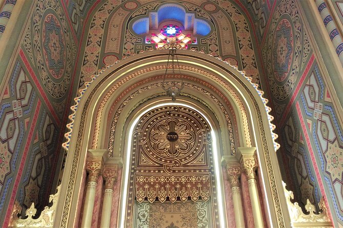 Bucharest Jewish Heritage Private Walking Tour - The Jewish Museum and the first layer of the story