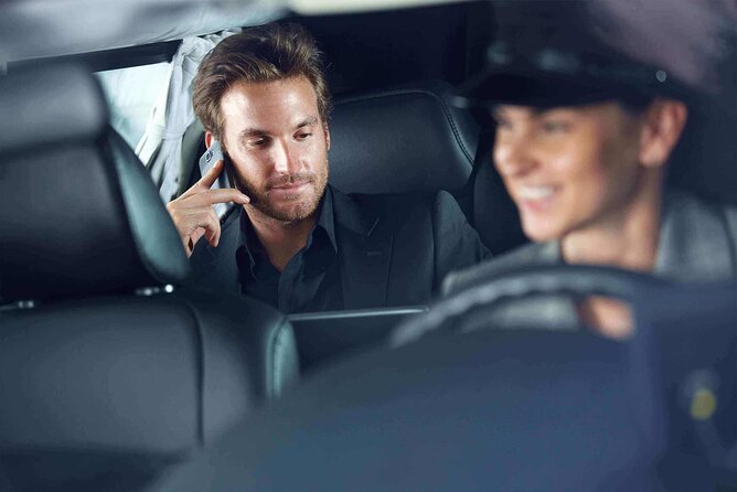 Bucharest Luxury Airport Transfer with Minivan and Business Cars - The main weakness: confirm the pickup twice