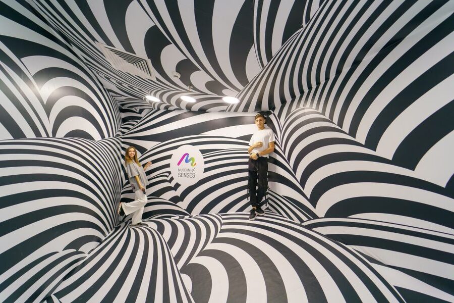 Bucharest: Museum of Senses Entry Ticket - Music, reflections, and the infinity mirror room