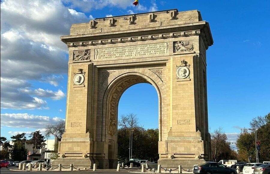Bucharest Panoramic City Tour & Street Food - Calea Victoriei and Bucharest’s Little Paris side