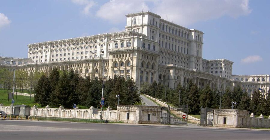 Bucharest: Parliament Senate Entry Tickets and Guided Tour - Arriving at Calea 13 Septembrie