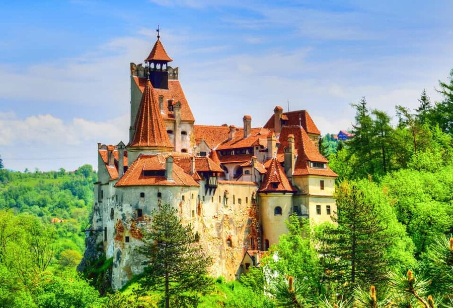 Bucharest: Peles Castle, Bran Castle & Brașov Day Tour - Peleș Castle, Romania’s storybook royal residence